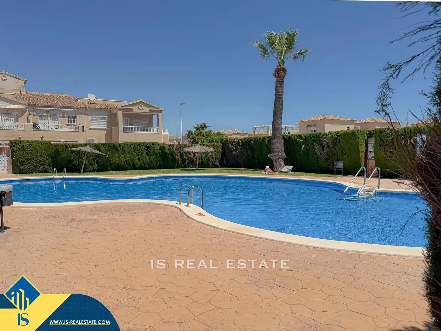 Piscina de Casa o chalet en venta en Torrevieja con Terraza, Amueblado y Piscina comunitaria