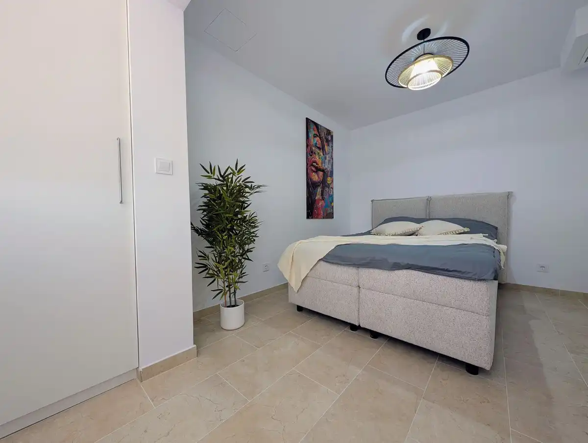 Habitación de Ático en venta en Estepona con Aire acondicionado y Terraza