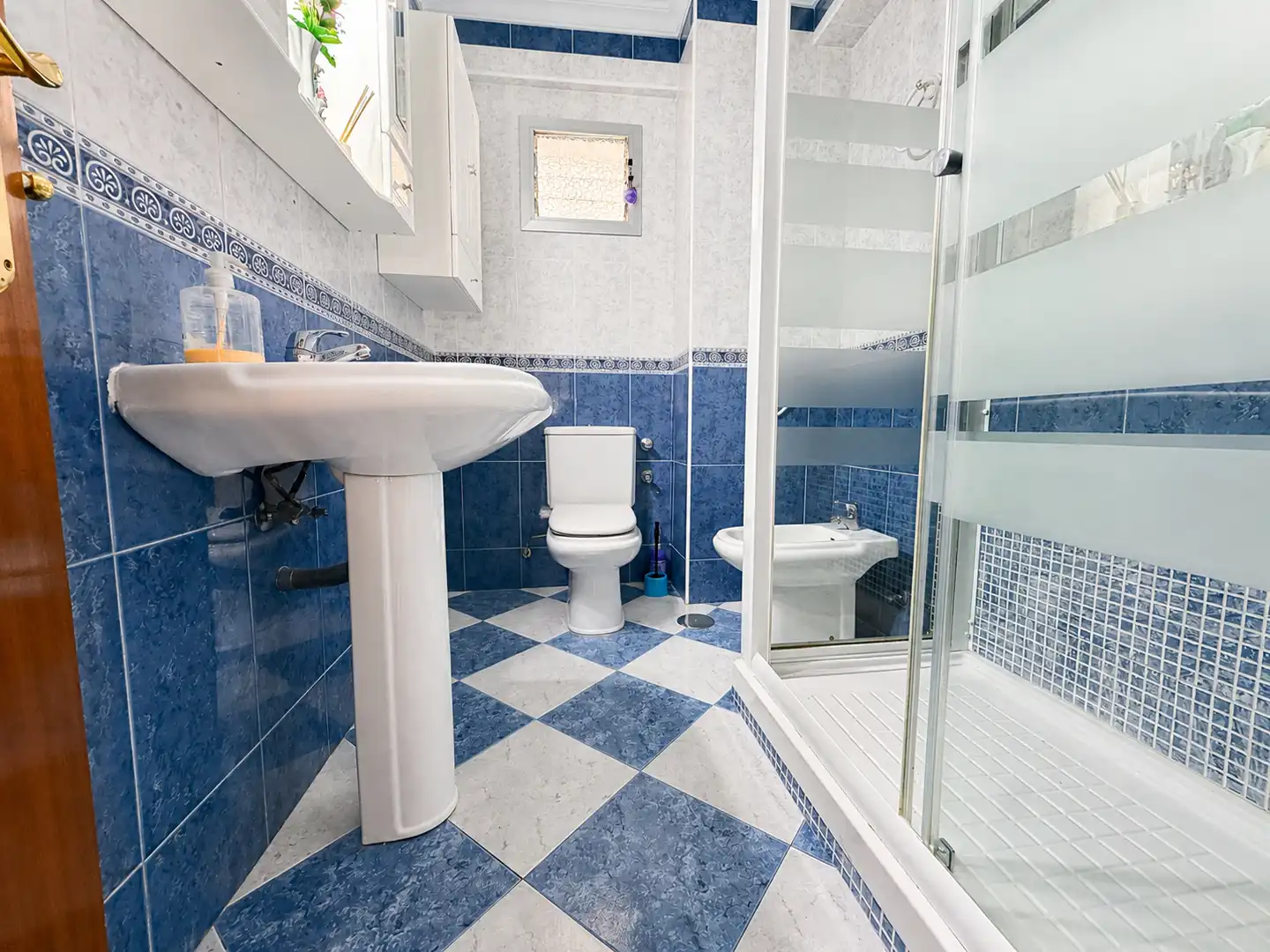 Baño de Piso en venta en Málaga con Aire acondicionado, Amueblado y Horno