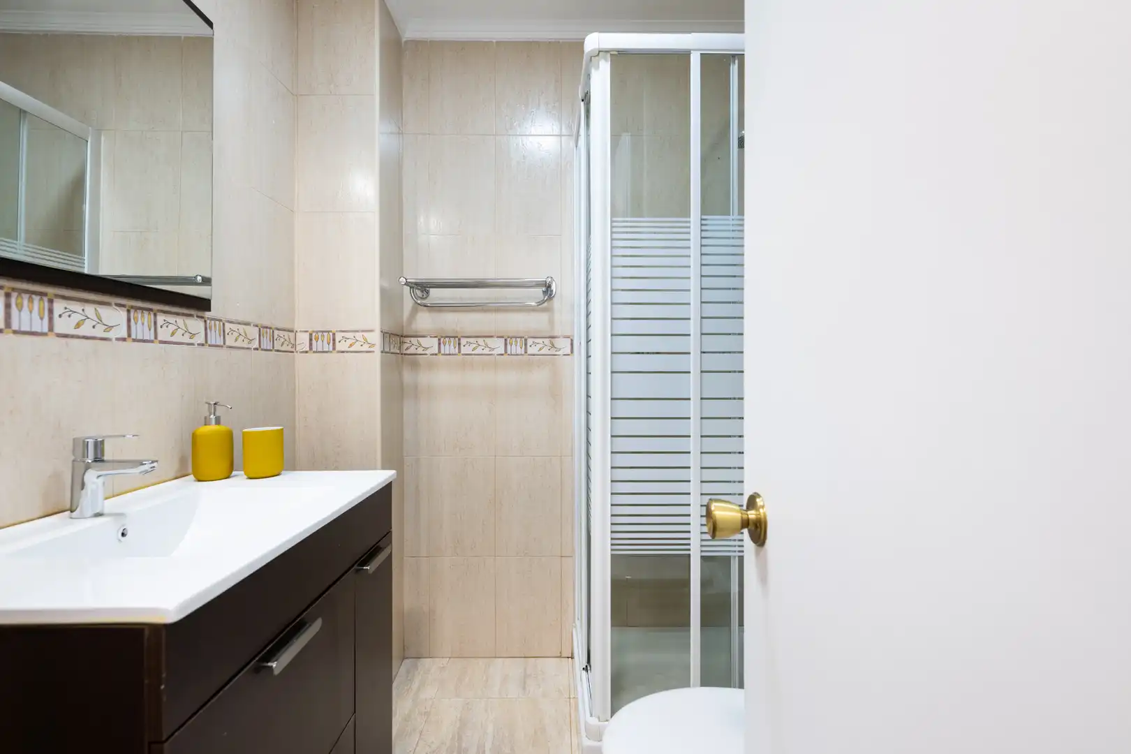 Bathroom of Study for rent in Las Palmas de Gran Canaria  with Oven, Washing machine and Balcony