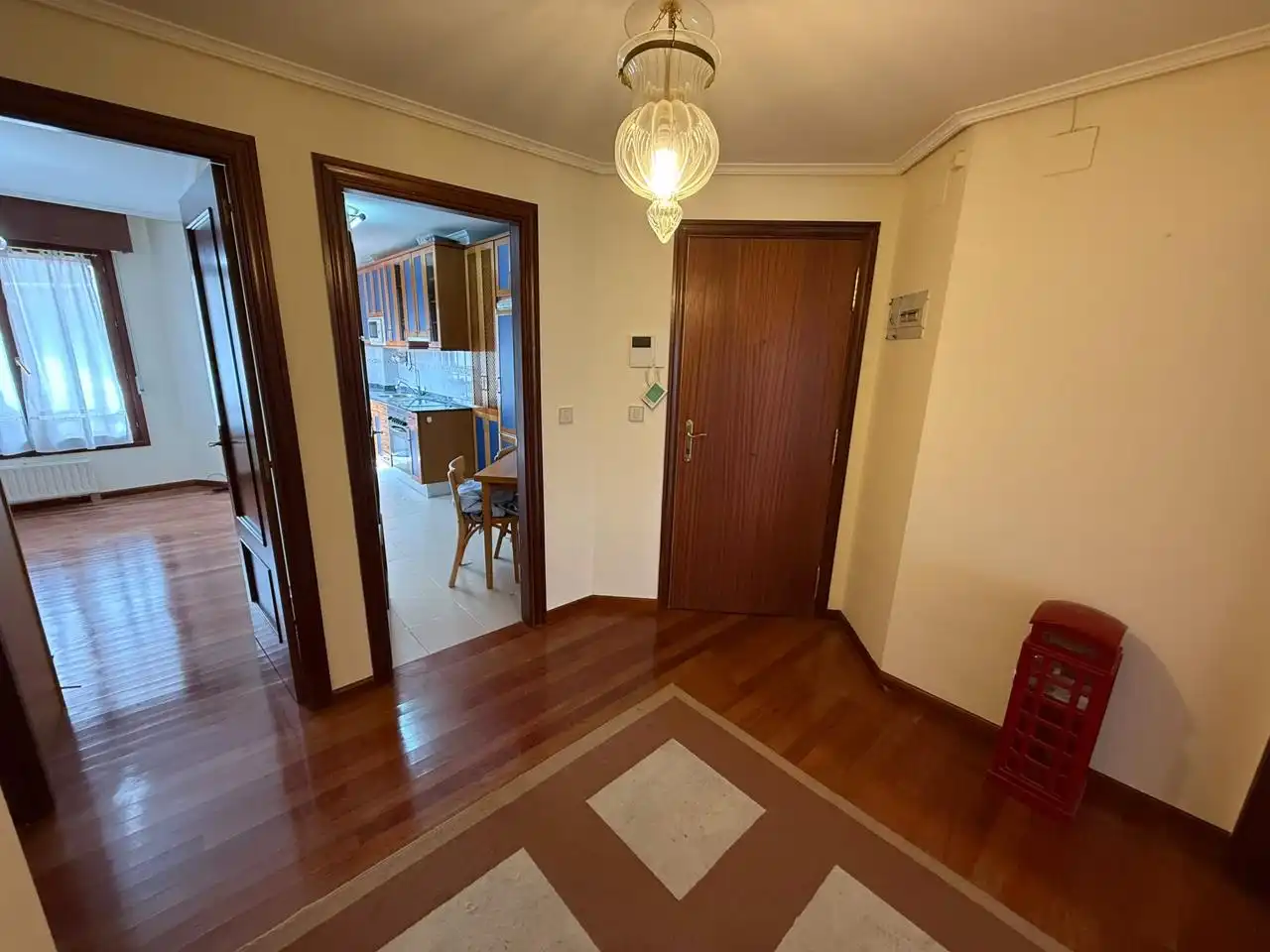 Piso en venta en Castro-Urdiales con Calefacción, Parquet y Terraza