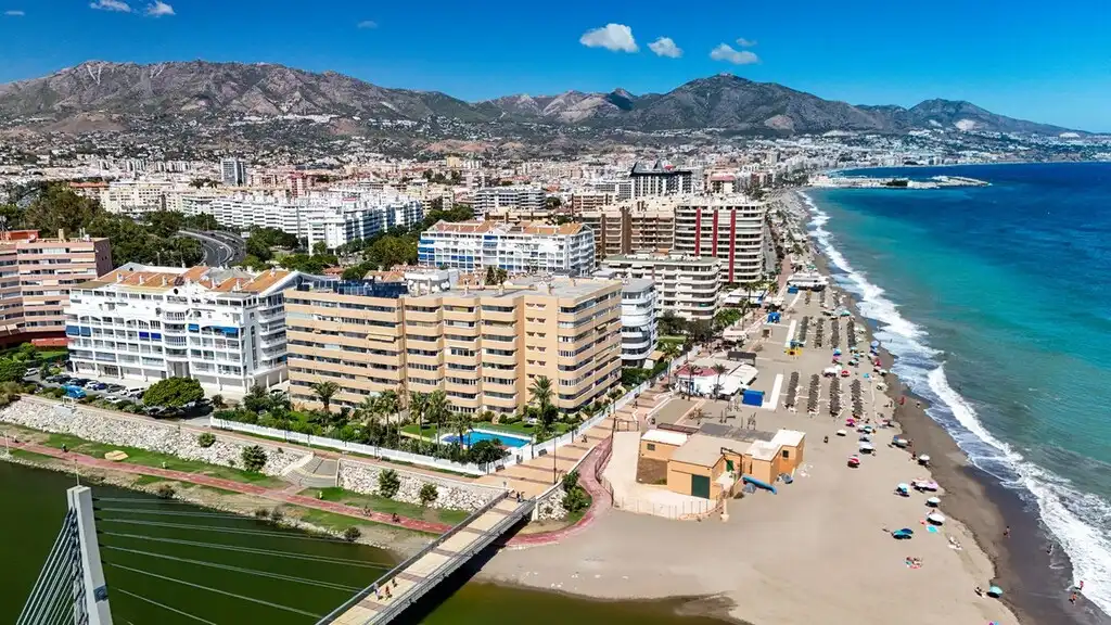 Apartamento con piscina en venta en Castillo Sohail - Myramar, imagen 27
