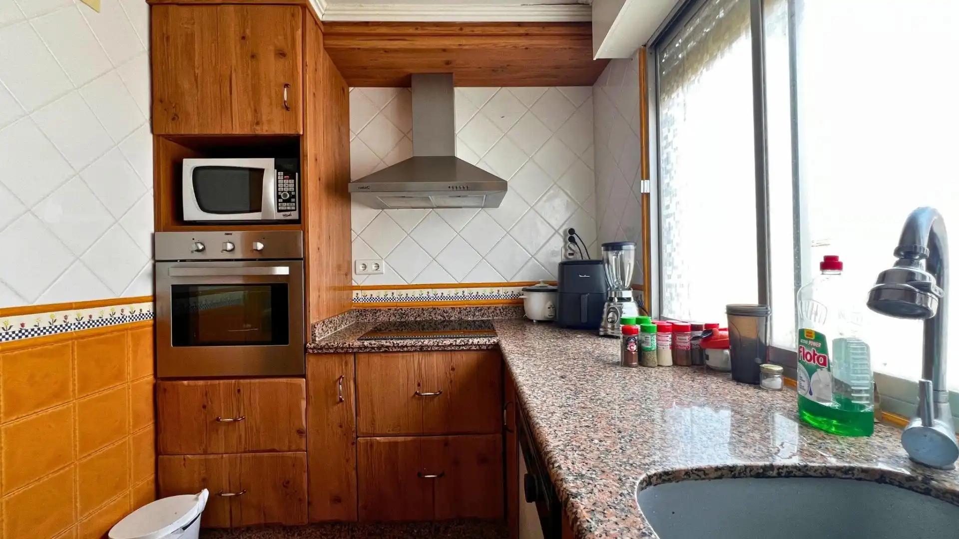 Küche von Wohnung zum Verkauf in Monóvar  / Monòver mit Heizung und Balkon