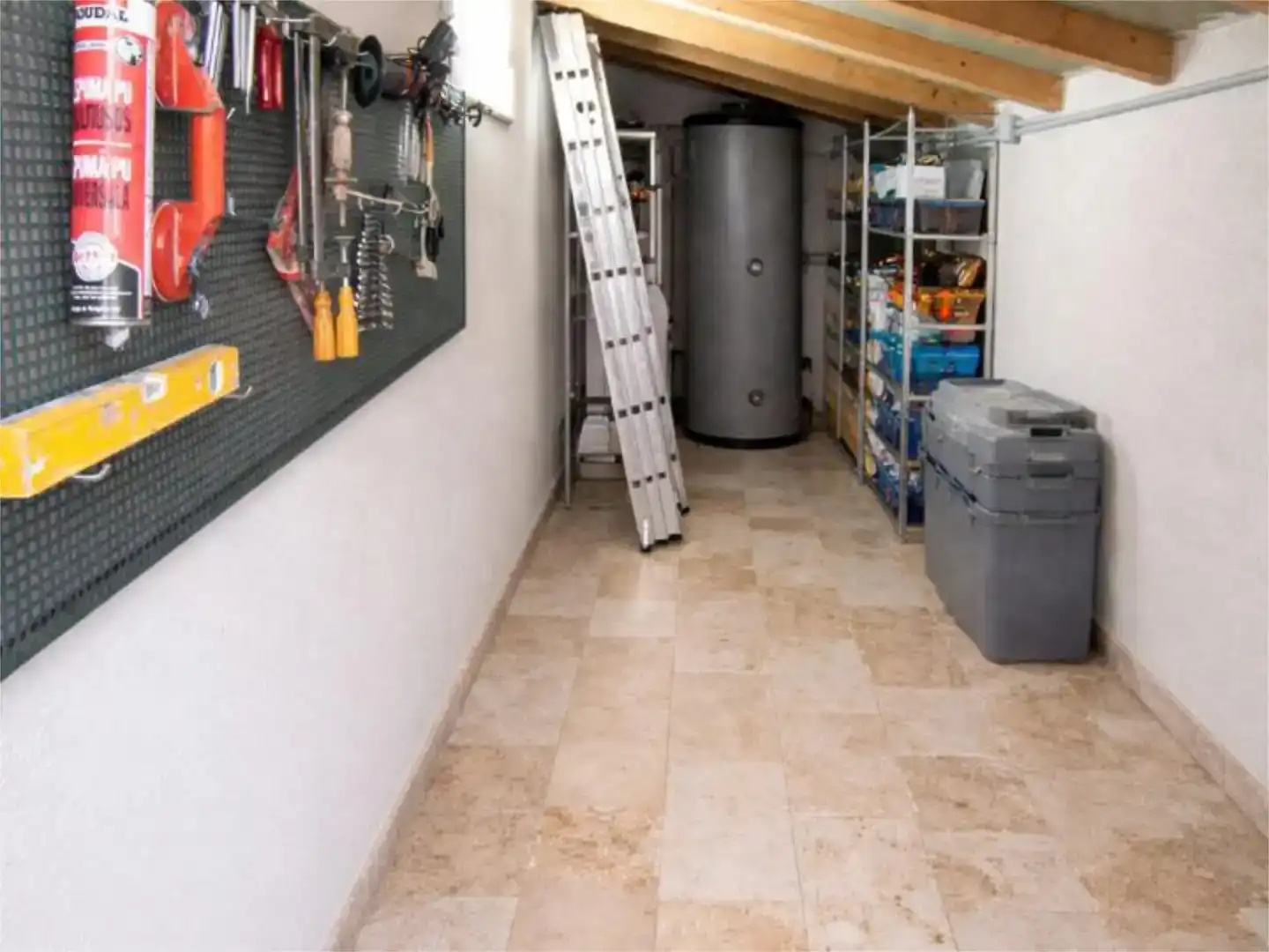 Pis en venda en Cistierna amb Jardí privat, Parquet i Traster