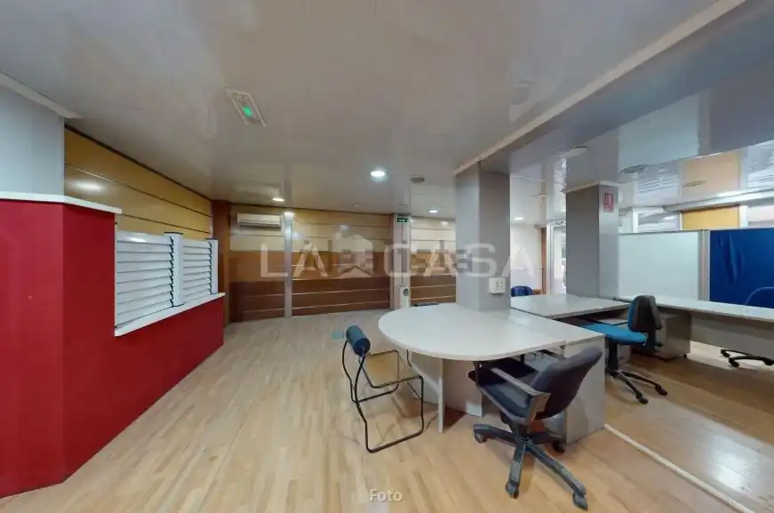 Local comercial en venda a Camins al Grau, imagen 2