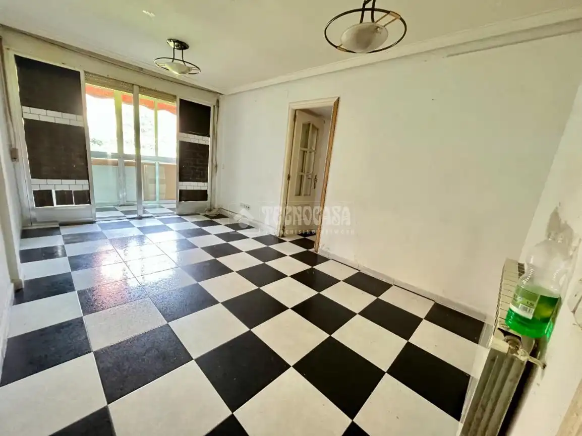 Habitación de Piso en venta en Madrid con Calefacción y Terraza