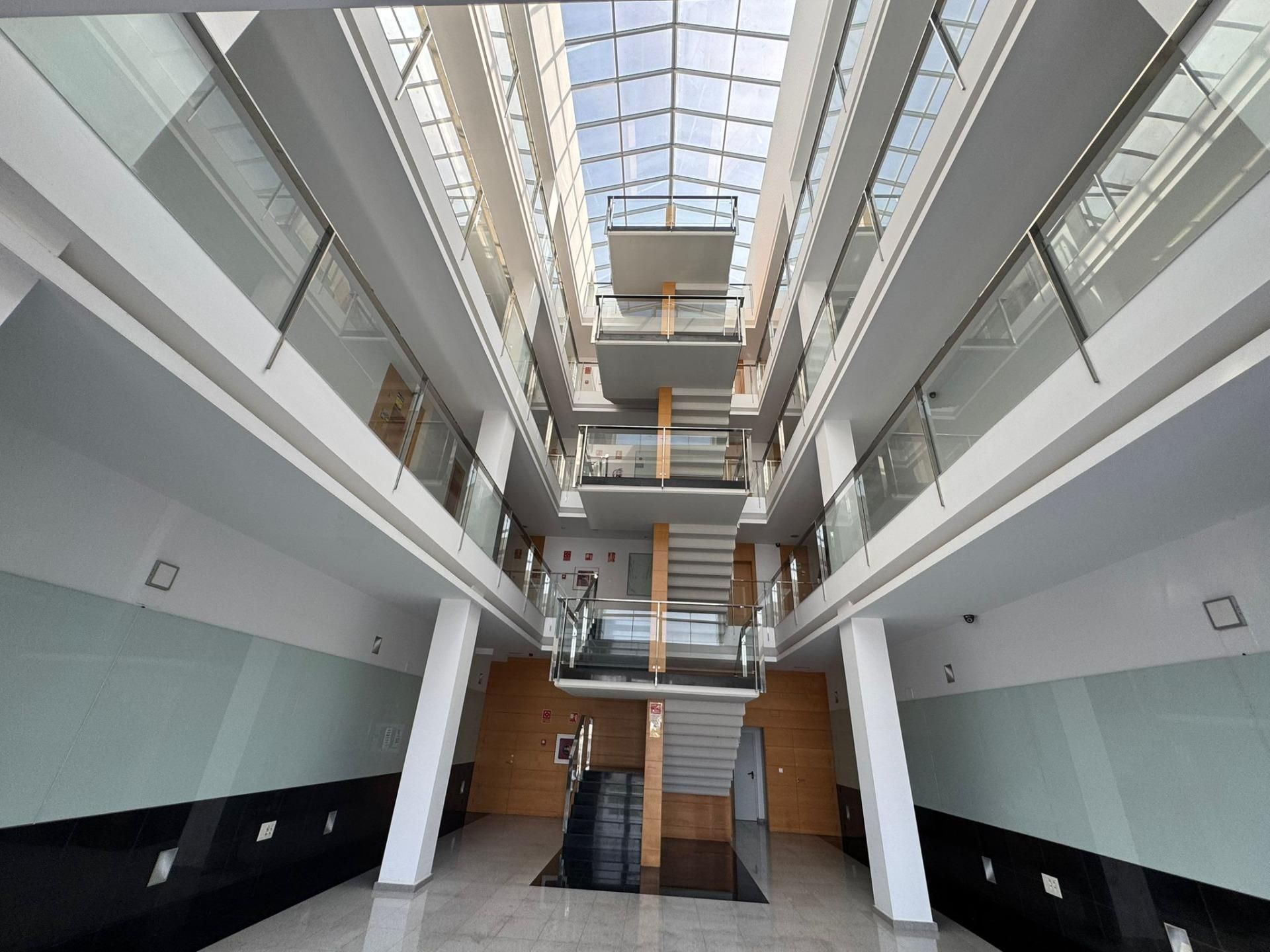 Office to rent in Molina de Segura  with Air Conditioner