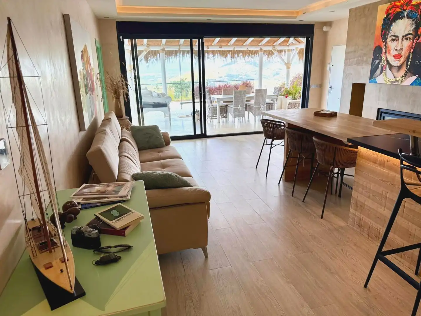 Sala de estar de Finca rústica en venta en Ojén con Aire acondicionado, Terraza y Trastero