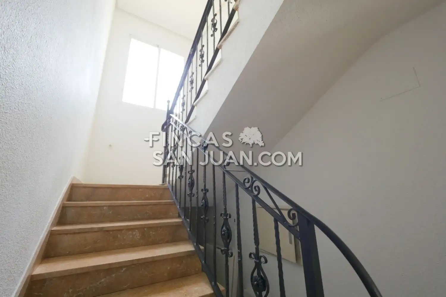 Chalet con terraza en venta en Playa de San Juan - El Cabo de las Huertas, imagen 24