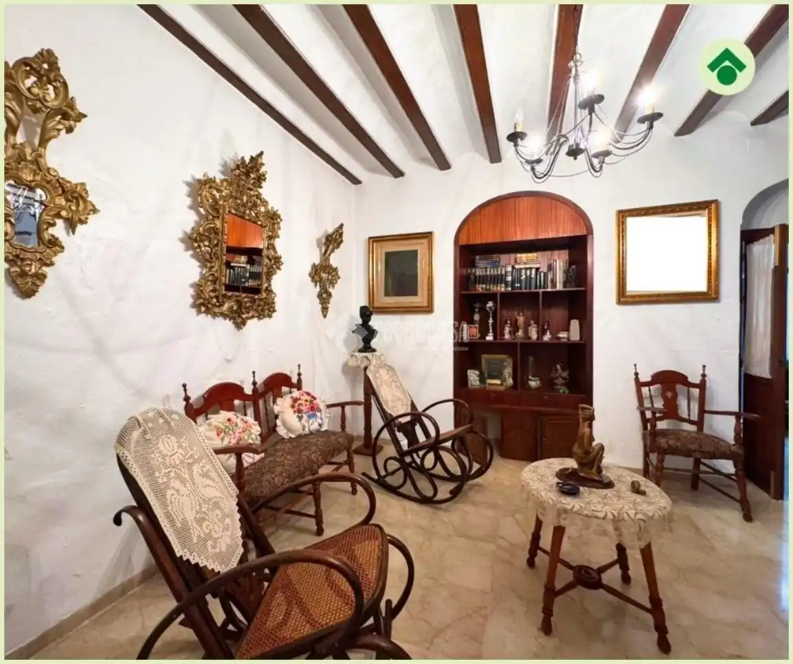 Sala de estar de Casa o chalet en venta en Las Cabezas de San Juan con Terraza y Balcón