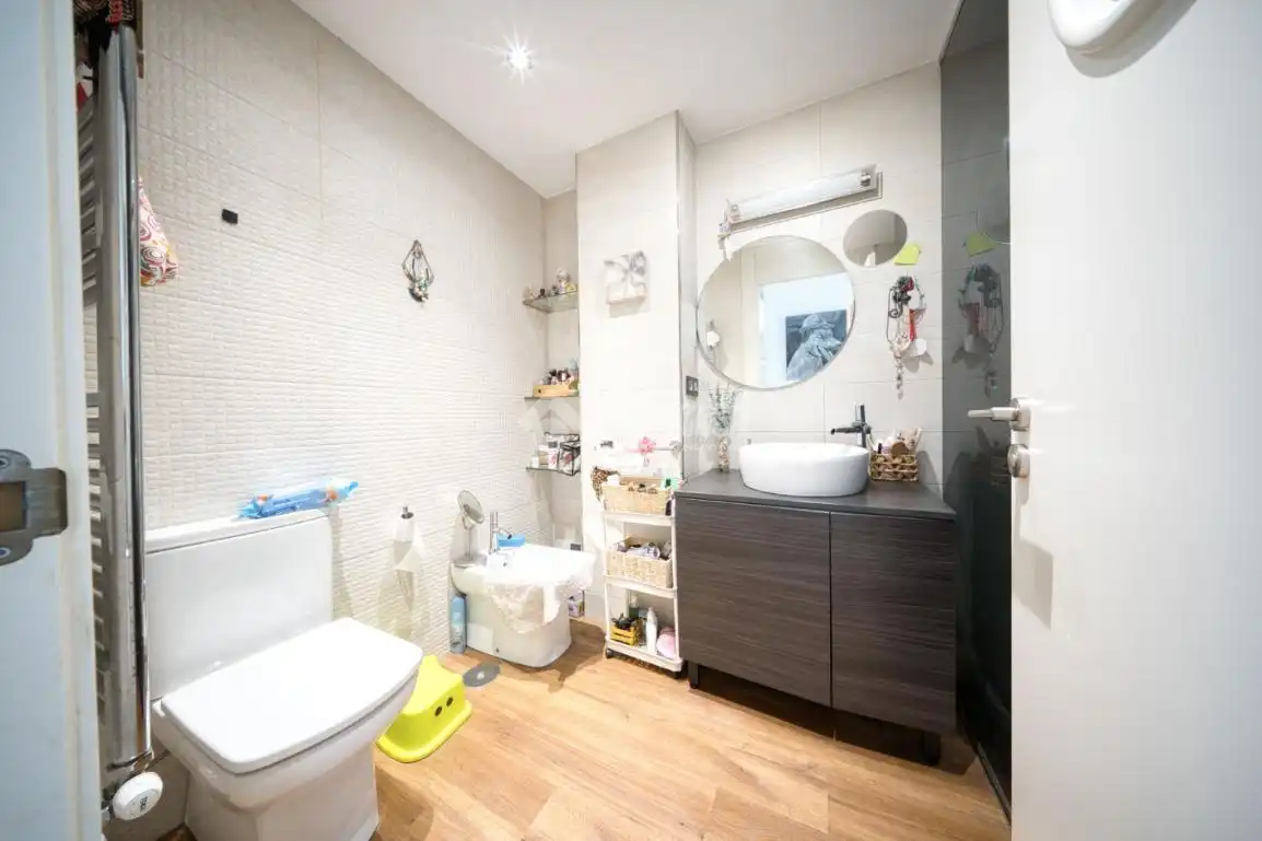 Badezimmer von Wohnung zum Verkauf in Valladolid mit Heizung und Terrasse