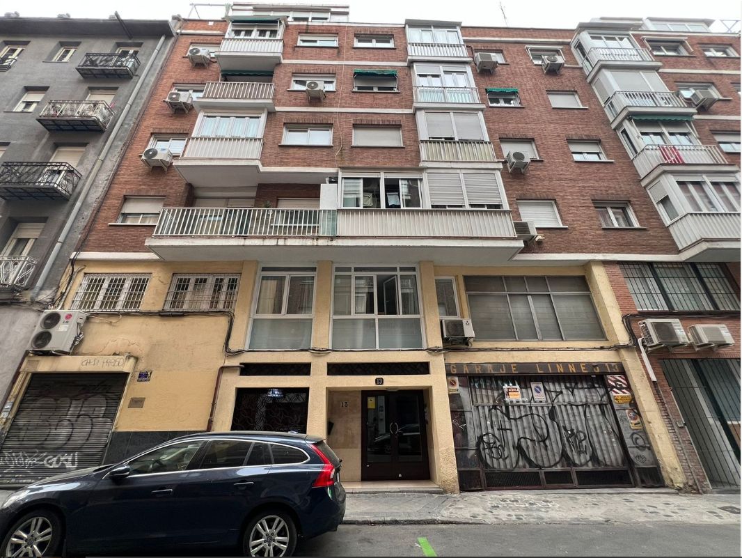 Exterior view of Flat for sale in  Madrid Capital  with Air Conditioner, Heating and Parquet flooring