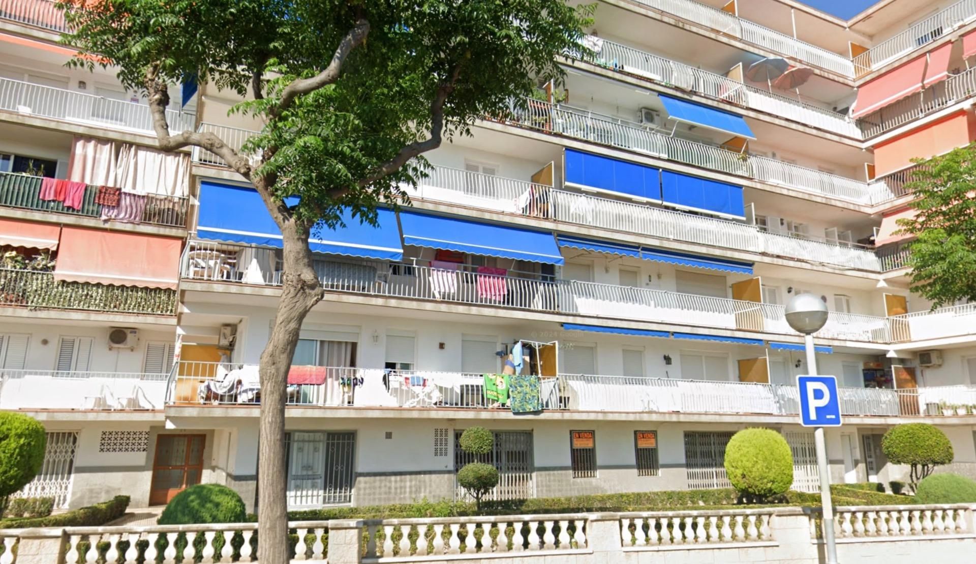 Vista exterior de Pis en venda en Vila-seca amb Jardí privat, Terrassa i Balcó