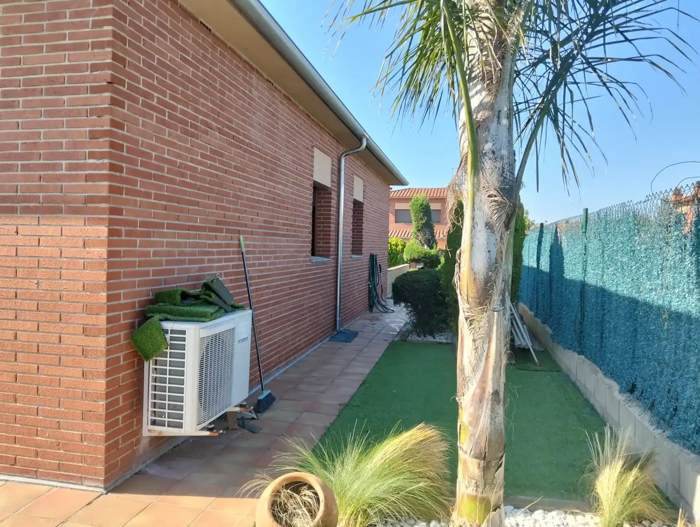 Jardín de Casa o chalet en venta en Llambilles con Aire acondicionado, Calefacción y Jardín privado
