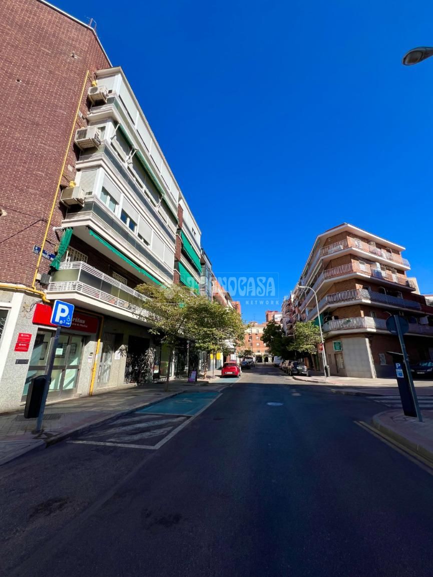 Exterior view of Flat for sale in  Madrid Capital  with Terrace