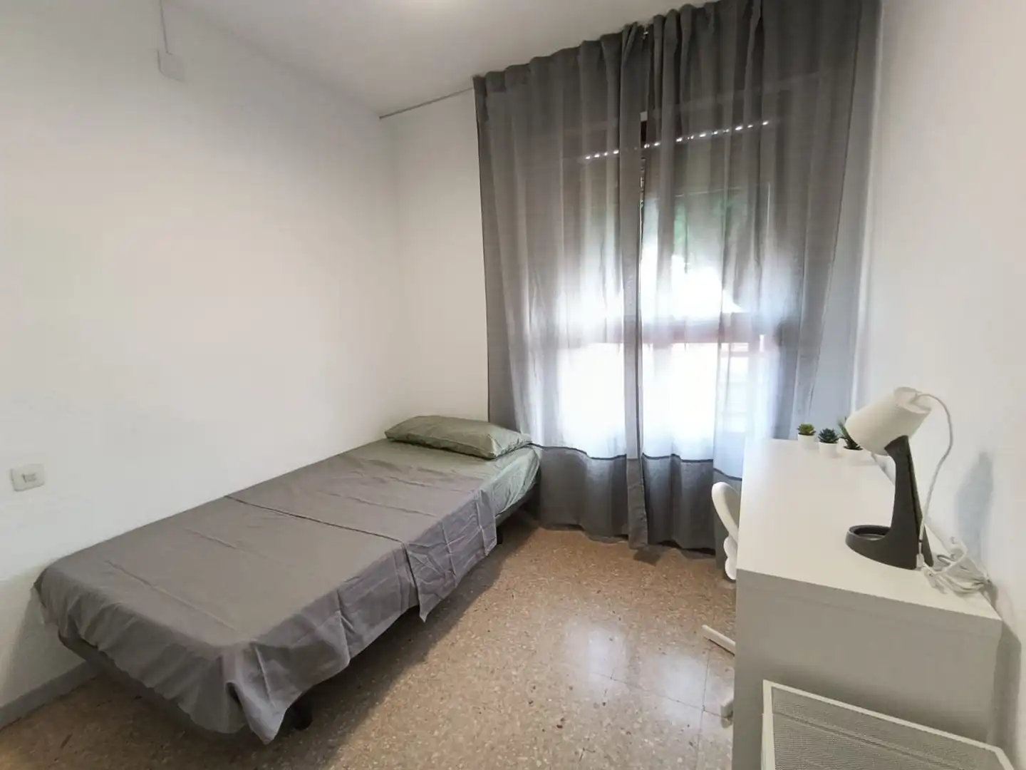 Habitación en Calle Najarra, Entrevías