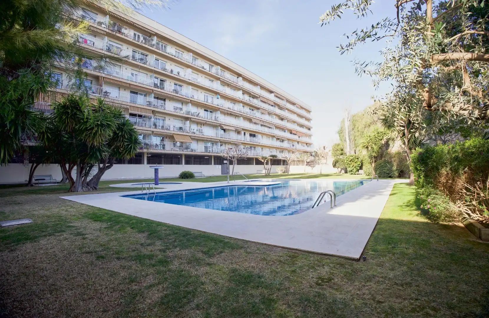 Piscina de Pis en venda en Vilanova i la Geltrú amb Aire condicionat, Calefacció i Balcó