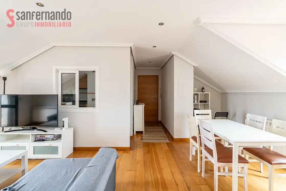 Sala de estar de Ático en venta en Suances con Calefacción y Terraza