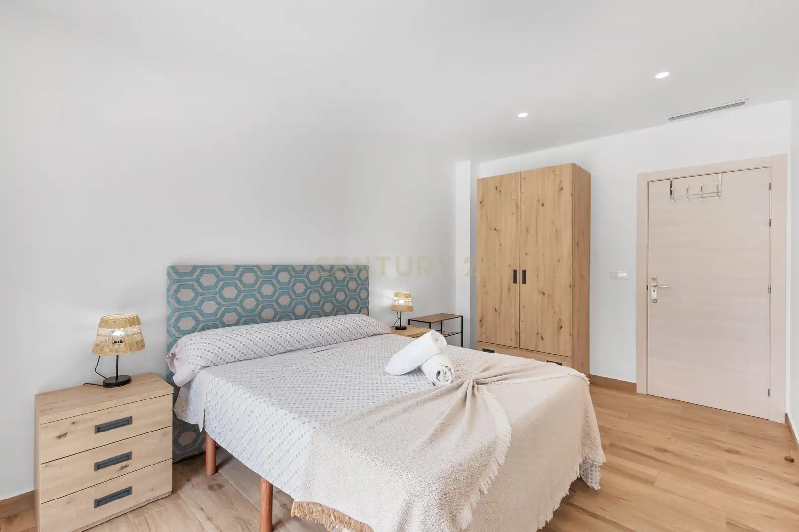 Dormitori de Casa o xalet en venda en Catral amb Aire condicionat, Jardí privat i Piscina