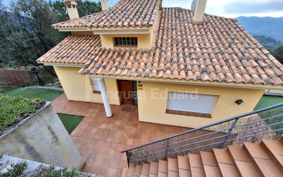 Vista exterior de Casa o xalet en venda en Dosrius amb Calefacció, Jardí privat i Parquet