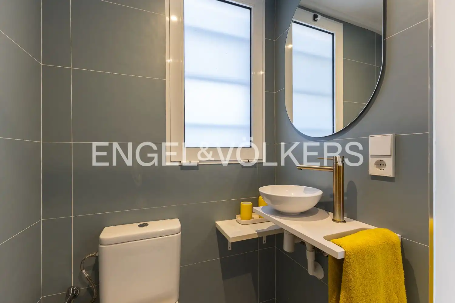 Bathroom of Houses for sale in Chiva  with Air Conditioner, Heating and Private garden
