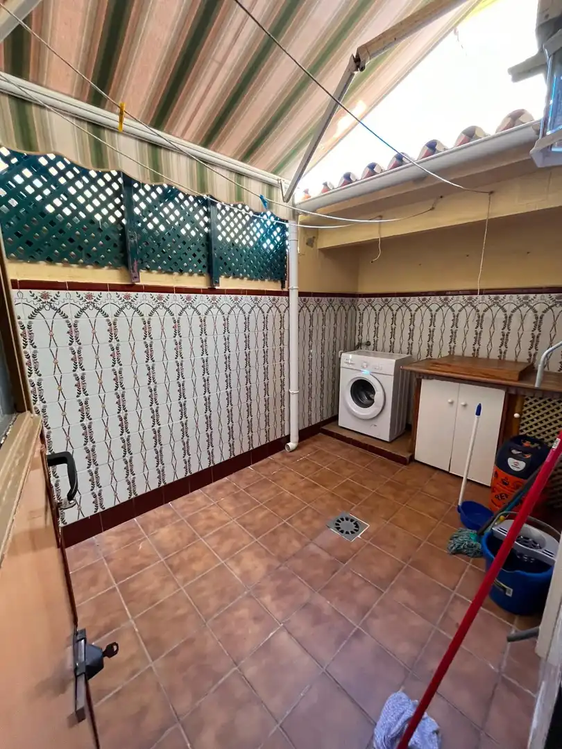 Casa adosada de lloguer en Málaga amb Aire condicionat, Terrassa i Moblat
