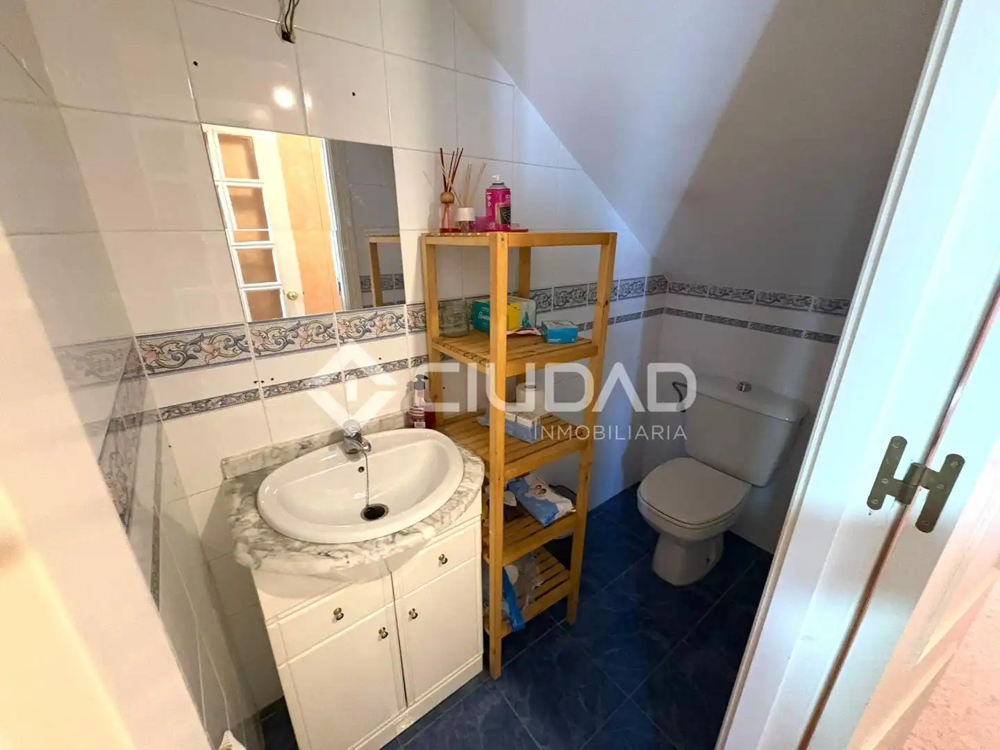Bany de Casa adosada en venda en Sanlúcar de Barrameda amb Aire condicionat i Terrassa
