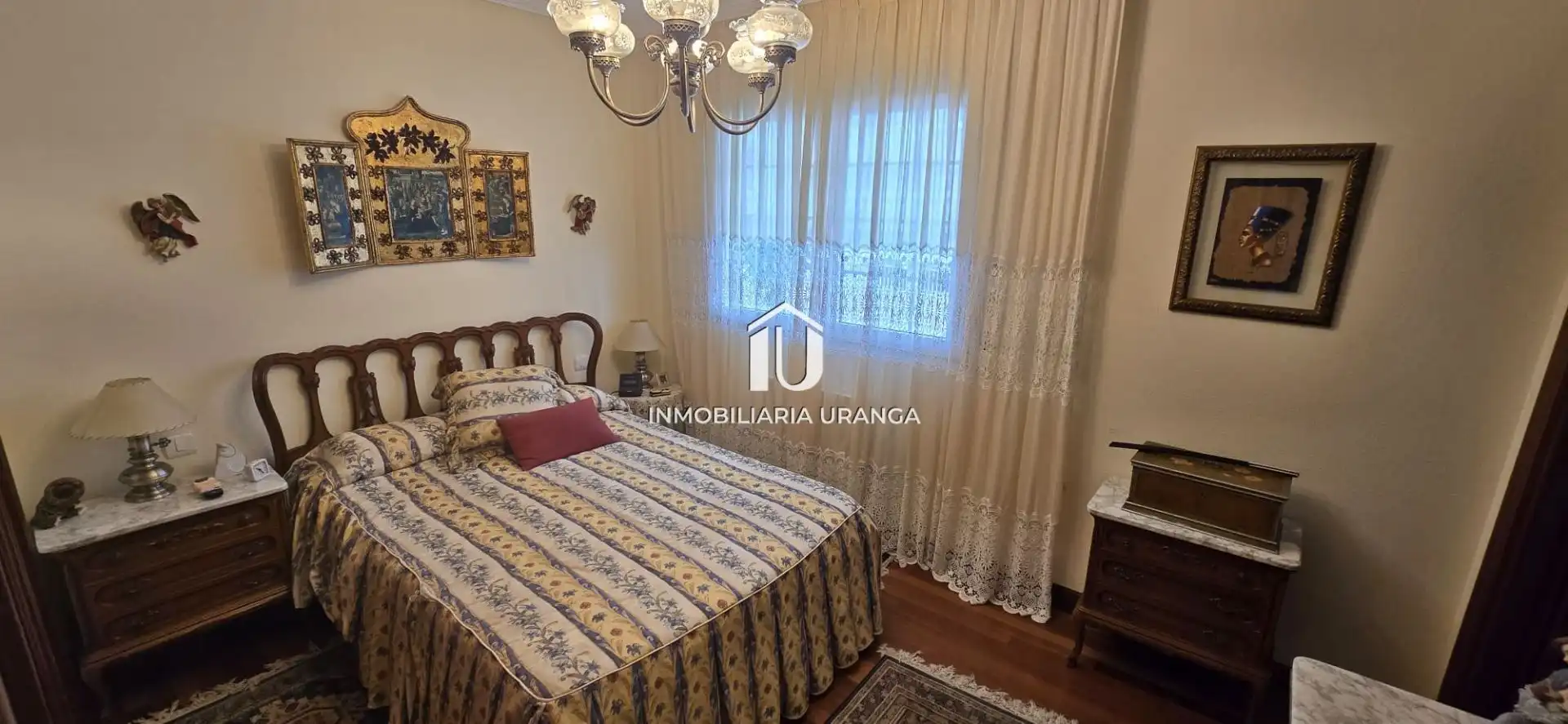 Vista exterior de Casa o chalet en venta en Laredo con Calefacción, Terraza y Amueblado