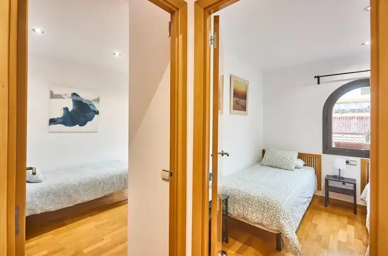 Habitación de Casa adosada en venta en Sant Feliu de Llobregat con Terraza