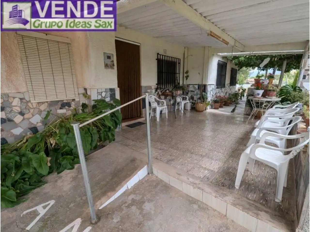 Terrasse von Country house zum Verkauf in Sax