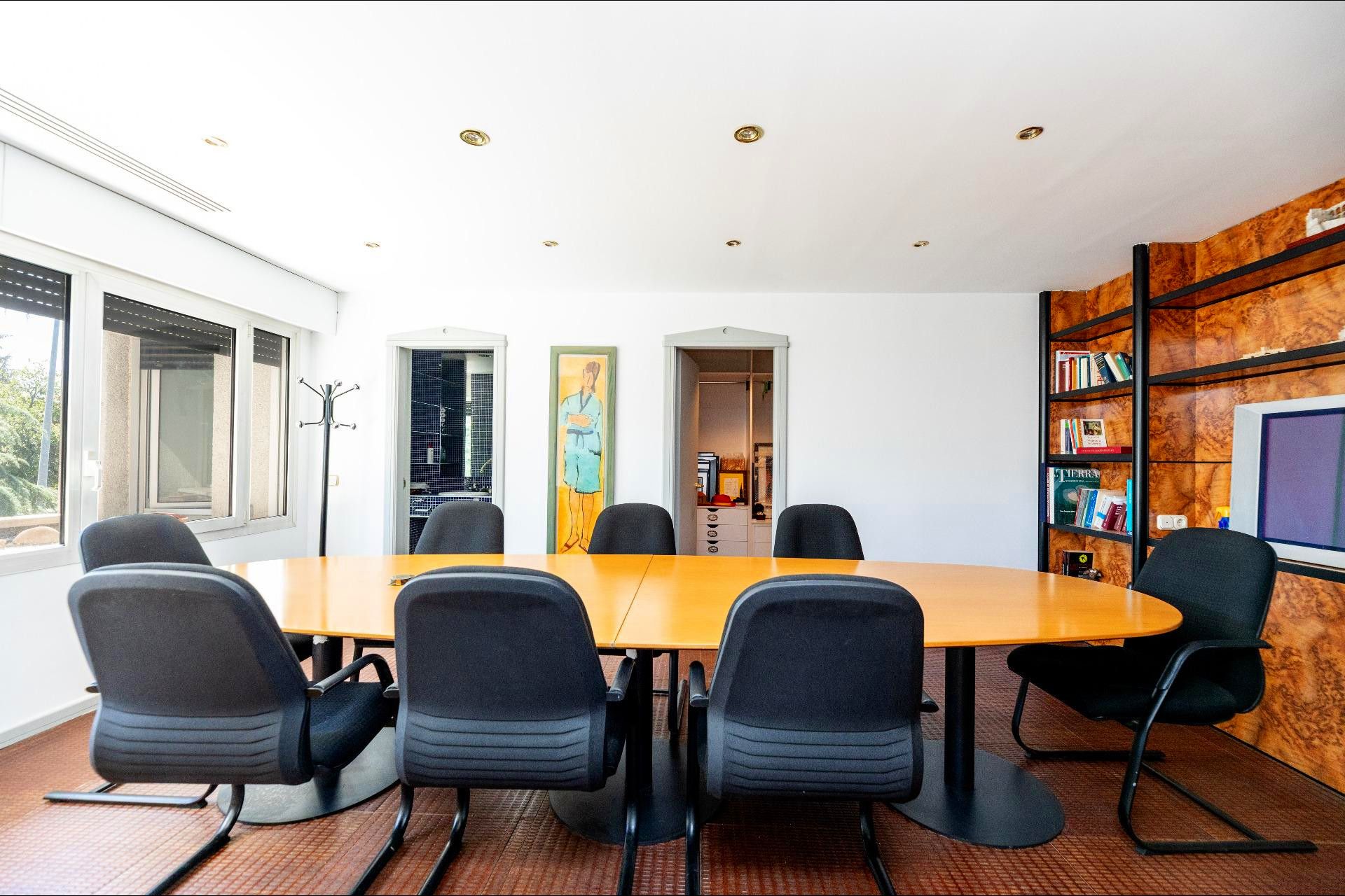 Oficina en venda en Majadahonda amb Aire condicionat