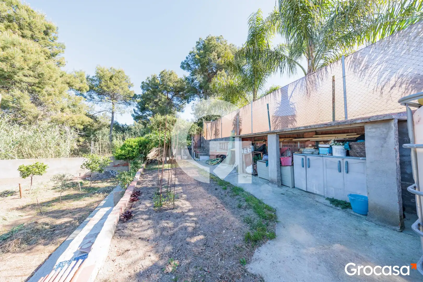 Jardí de Casa o xalet en venda en Terrassa amb Aire condicionat, Calefacció i Jardí privat