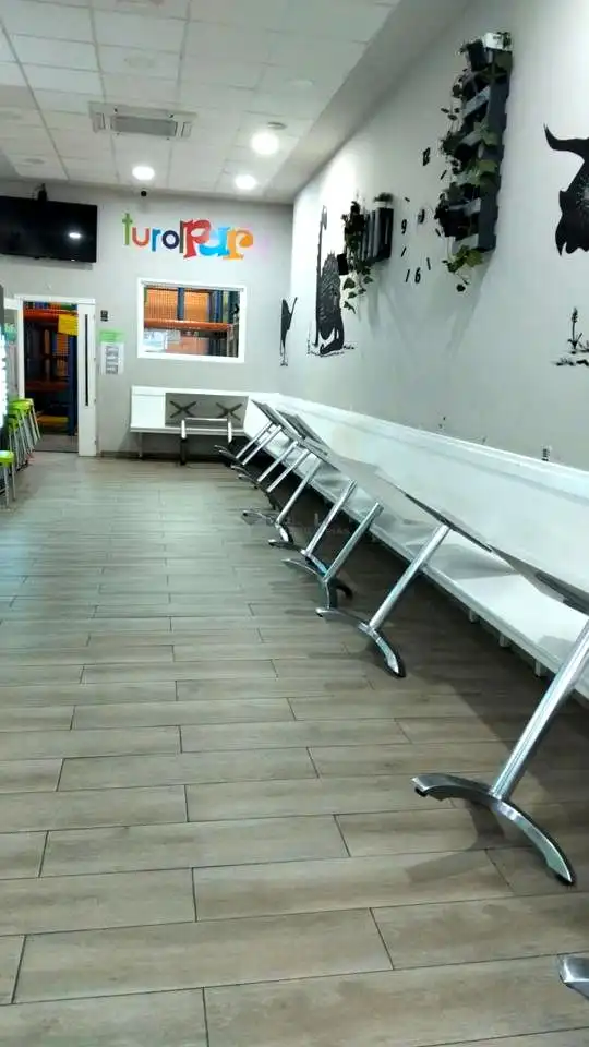 Local de alquiler en Teruel con Aire acondicionado y Amueblado