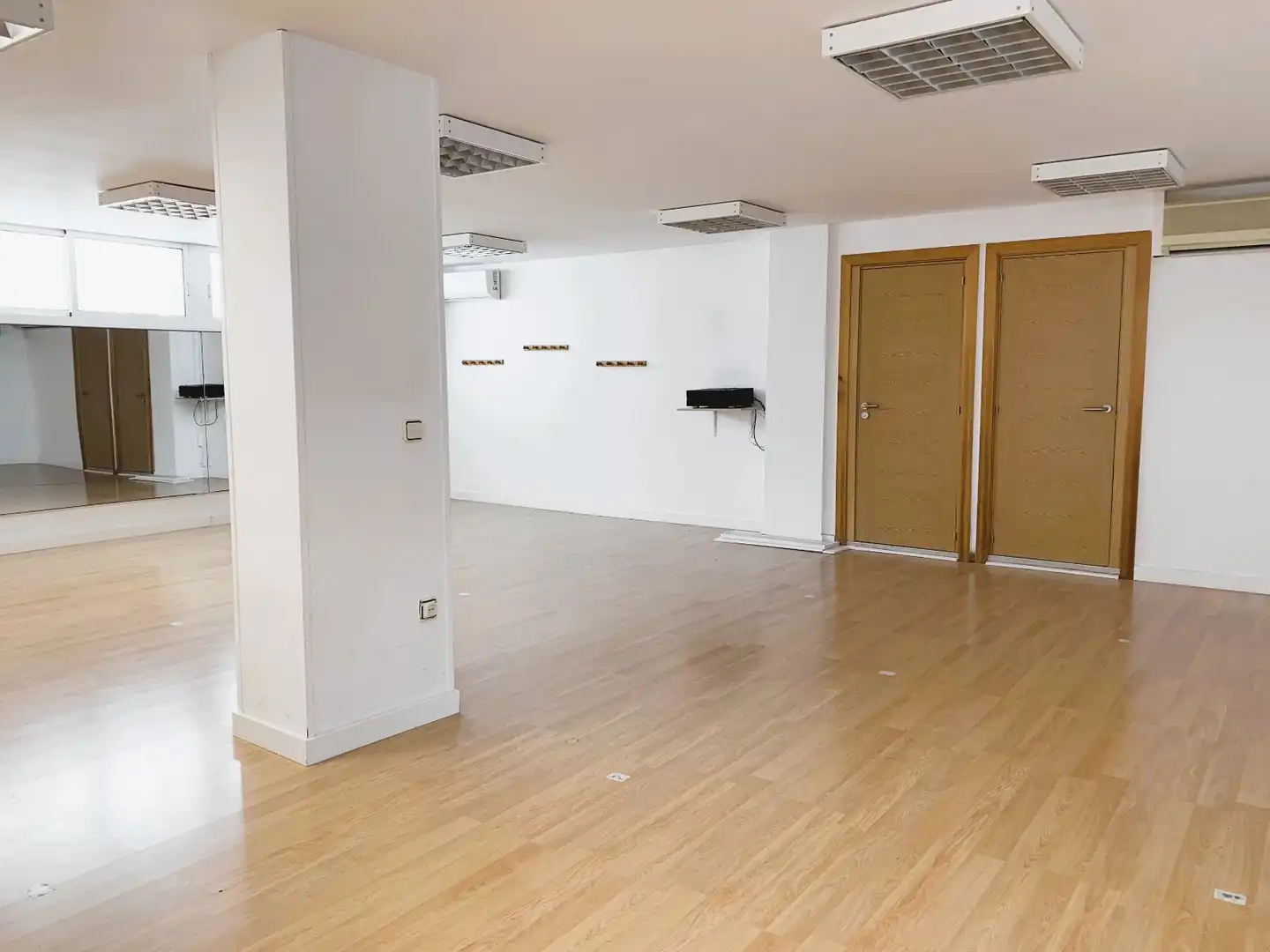 Gewerbefläche zum Verkauf in Carrer Riu Tordera, imagen 5