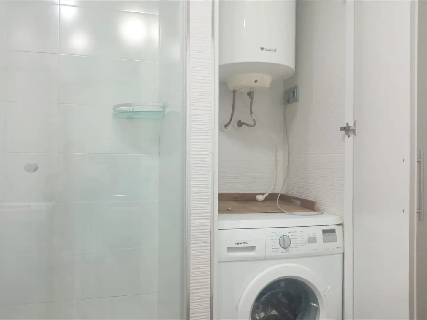 Bany de Apartament de lloguer en Granada amb Aire condicionat, Calefacció i Terrassa
