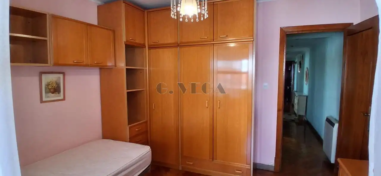 Habitación de Piso en venta en Vigo  con Calefacción y Parquet