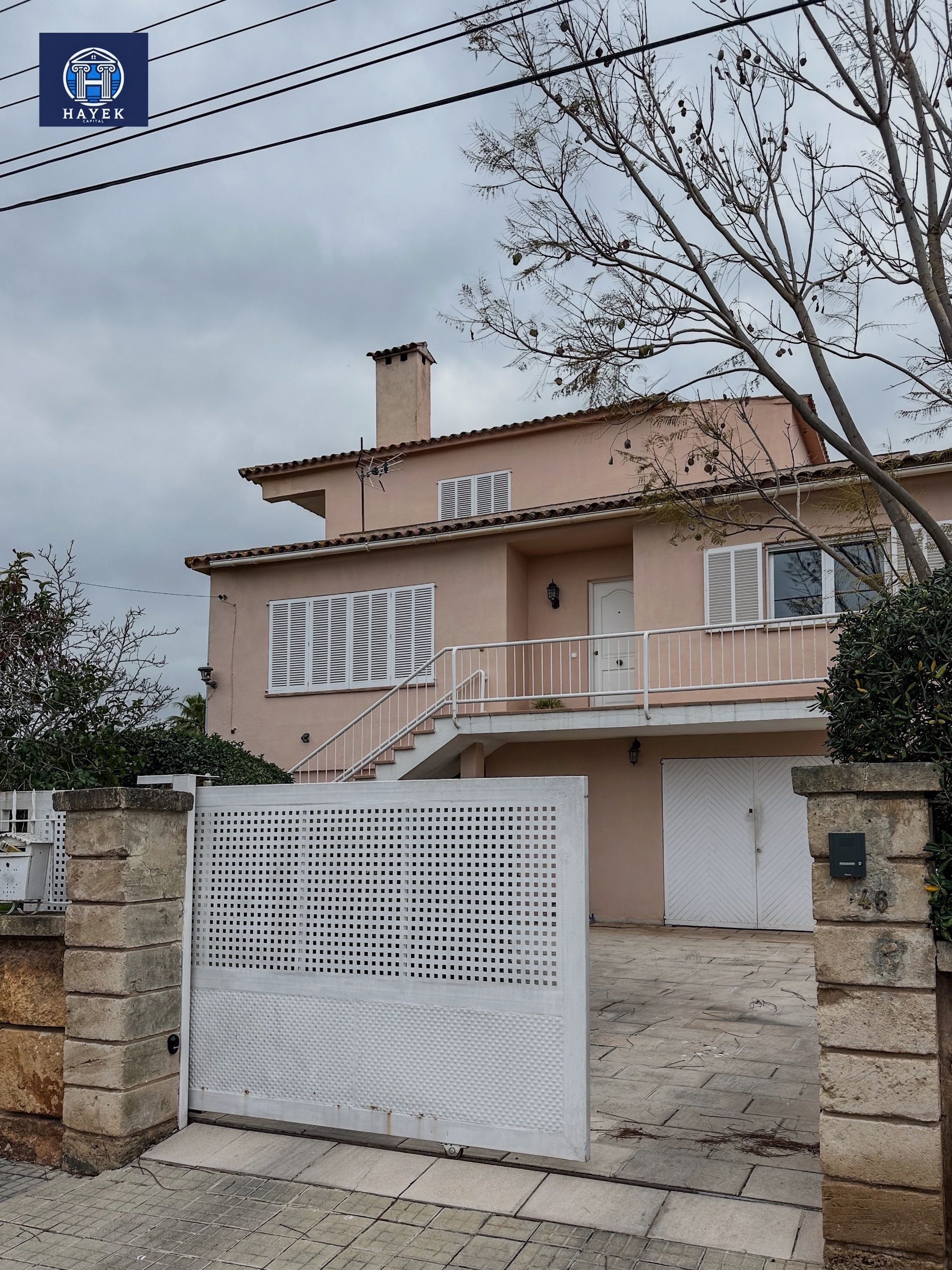 Vista exterior de Casa o xalet en venda en Bunyola amb Aire condicionat, Jardí privat i Terrassa