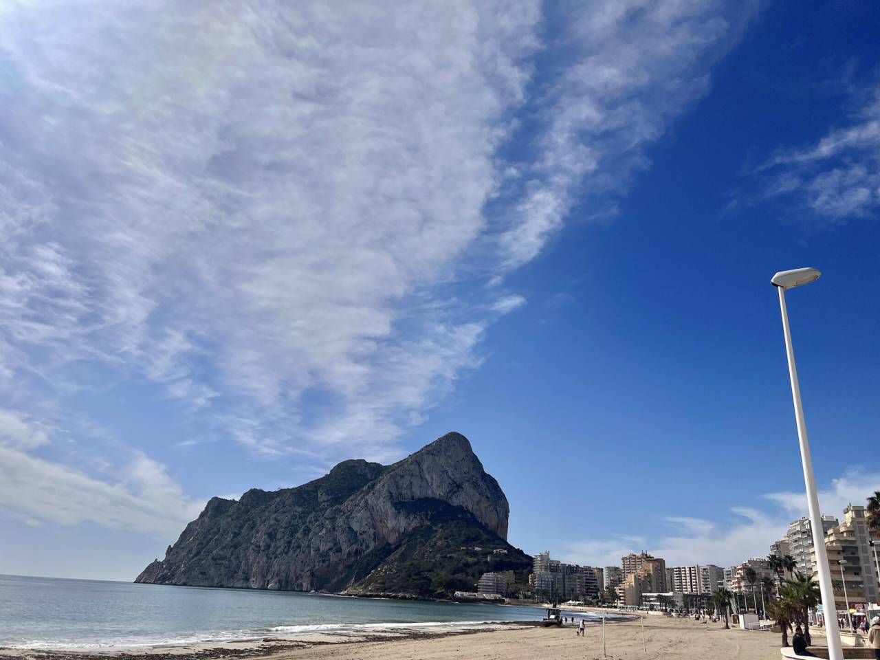 Vista exterior de Àtic en venda en Calpe / Calp amb Aire condicionat, Jardí privat i Terrassa