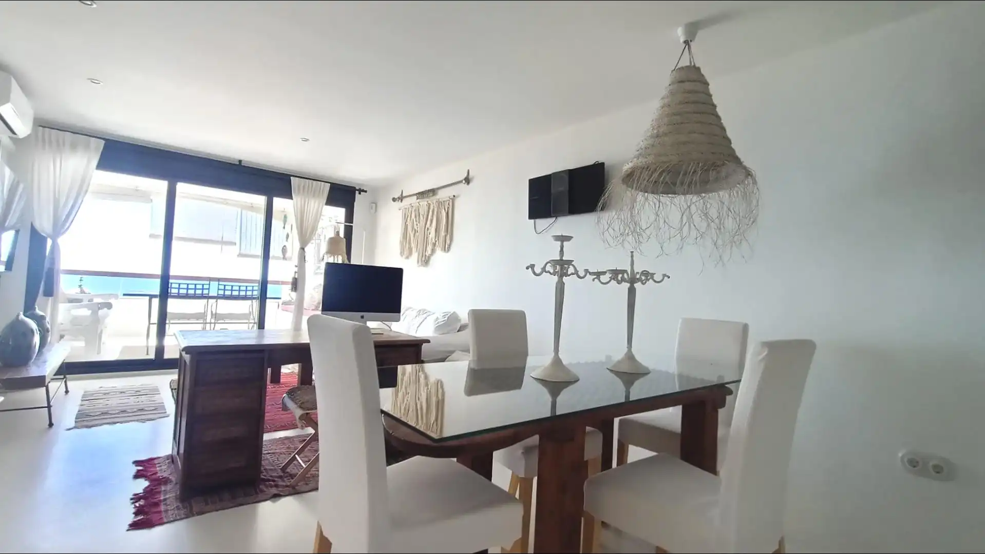 Menjador de Apartament en venda en Santa Pola amb Aire condicionat i Moblat
