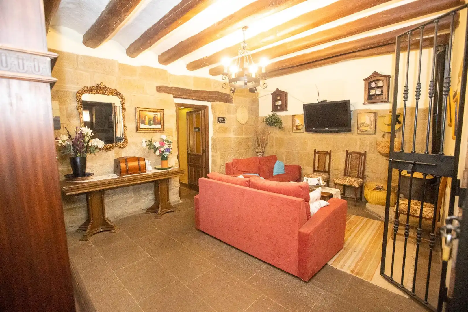 Wohnzimmer von Gebäude zum Verkauf in Siétamo