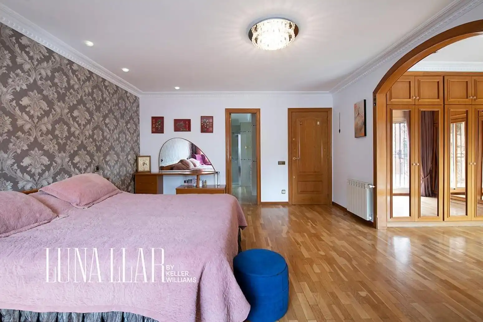 Bedroom of Houses for sale in Castelldefels  with Air Conditioner, Heating and Terrace