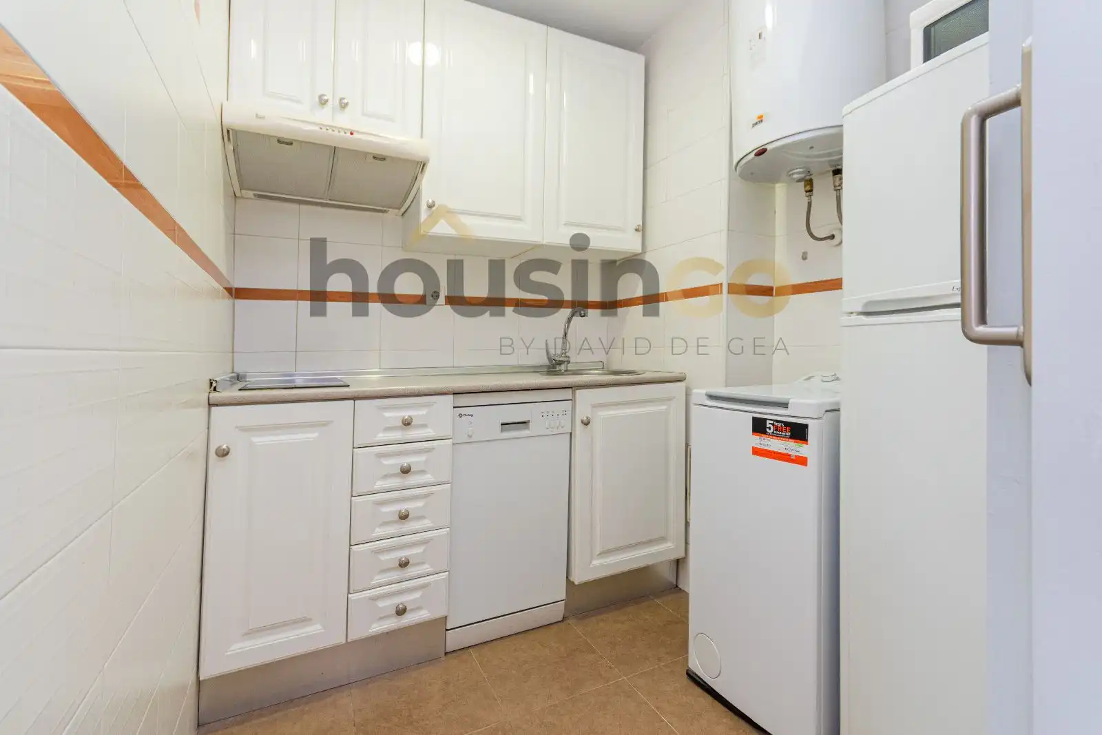 Cocina de Estudio de alquiler en Madrid con Aire acondicionado, Calefacción y Amueblado