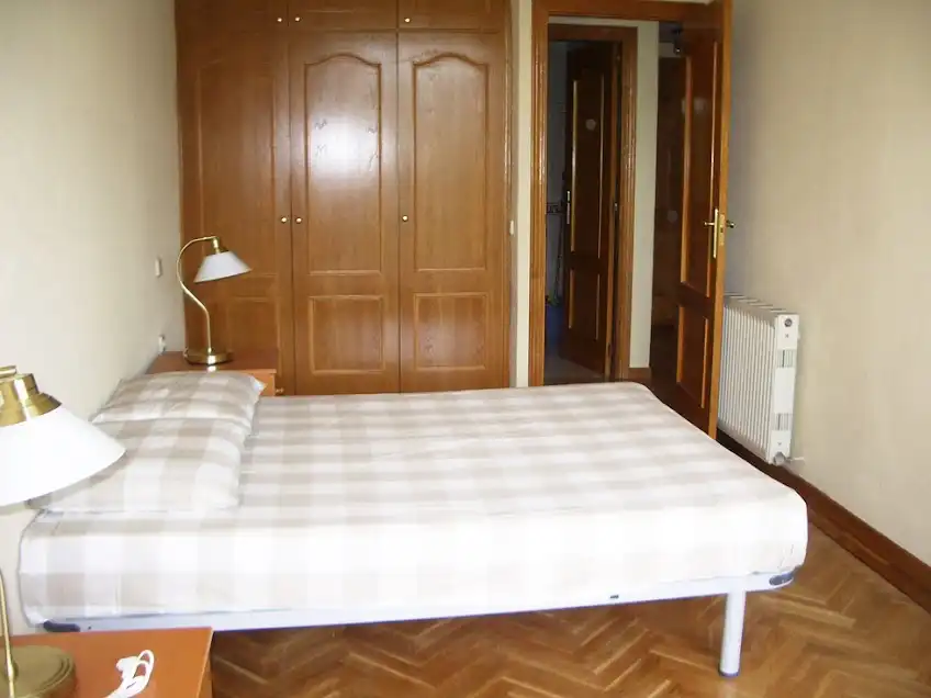Bedroom of Flat for rent in San Lorenzo de El Escorial  with Heating, Furnished and Washing machine
