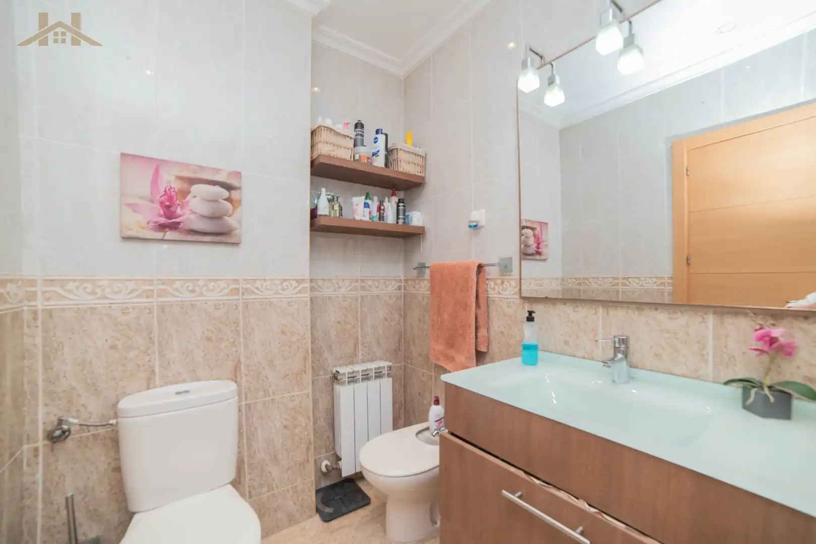 Badezimmer von Wohnung zum Verkauf in Fuenlabrada mit Klimaanlage, Heizung und Parkett
