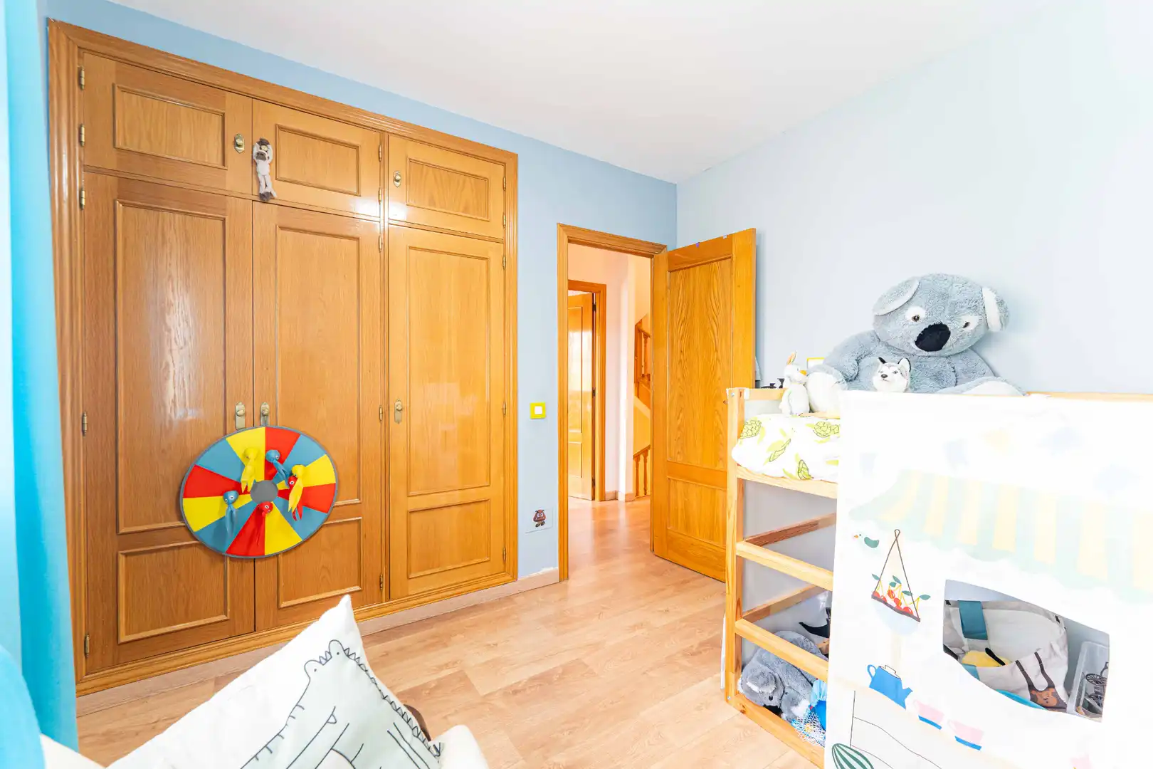Habitación de Casa adosada en venta en Torrelodones con Balcón