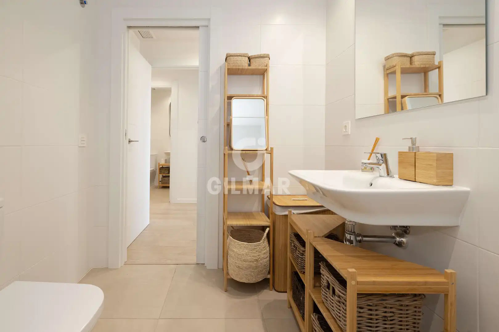 Baño de Piso en venta en Marbella con Calefacción, Trastero y Piscina