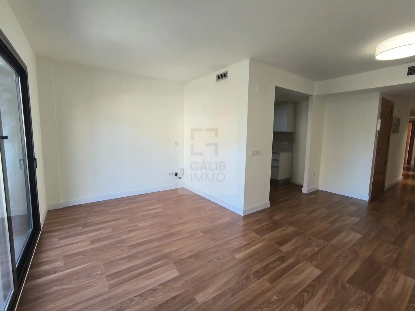 Piso con terraza en venta en Eixample - Horta Capallera, imagen 4