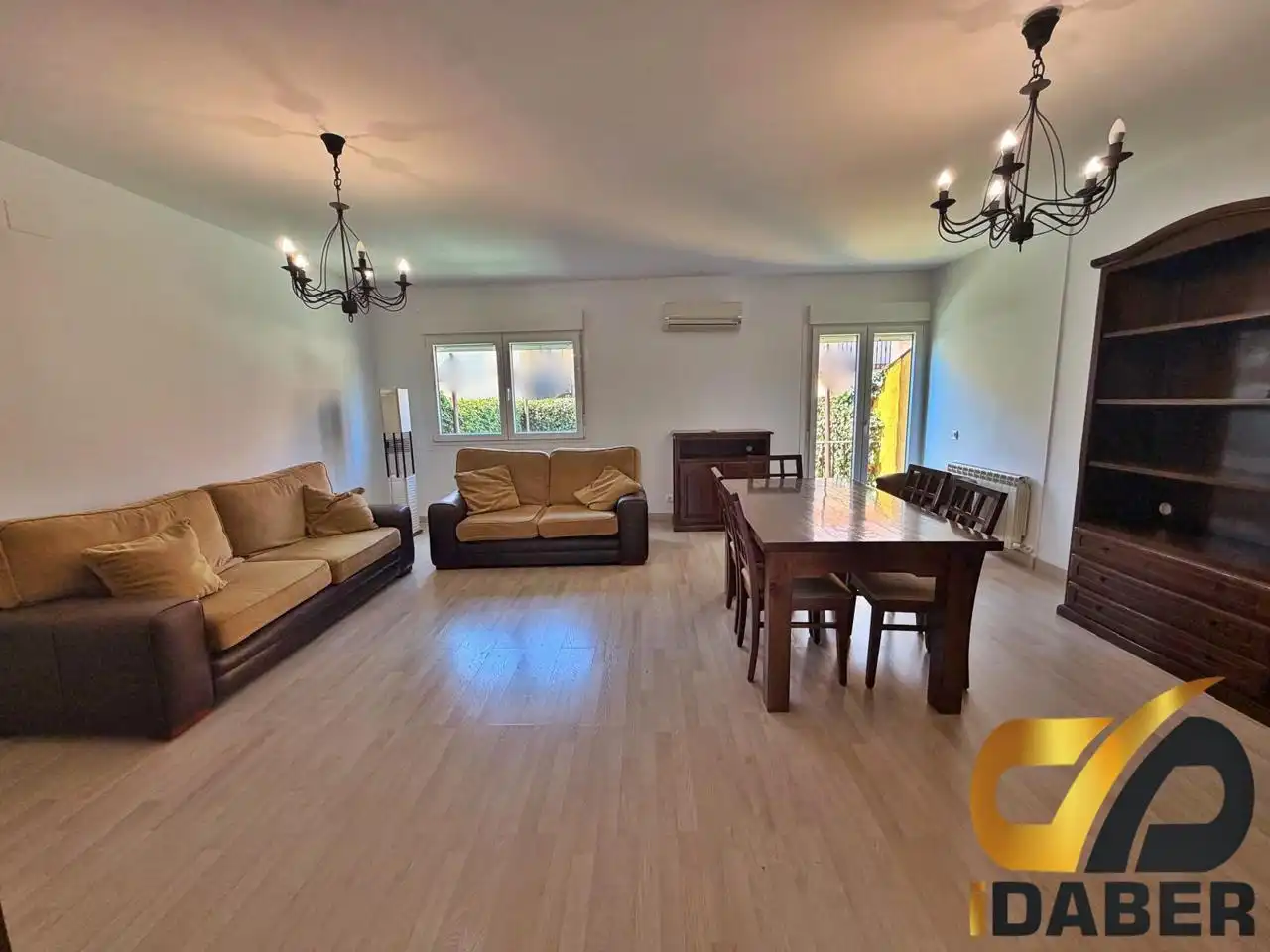 Sala de estar de Casa adosada en venta en Mocejón con Aire acondicionado, Calefacción y Alarma