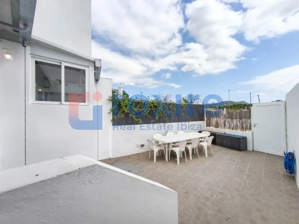 Terrasse von Maisonette zur Miete in Sant Josep de sa Talaia mit Klimaanlage, Terrasse und Möbliert