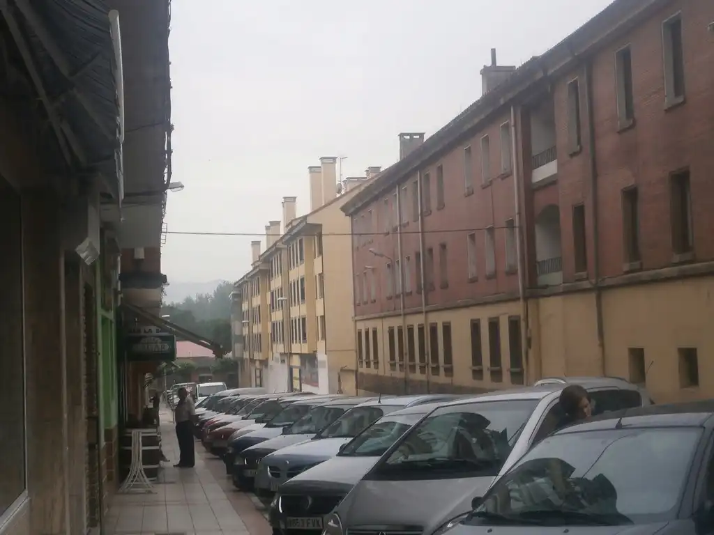 Parkplatz von Garage zum Verkauf in Noreña